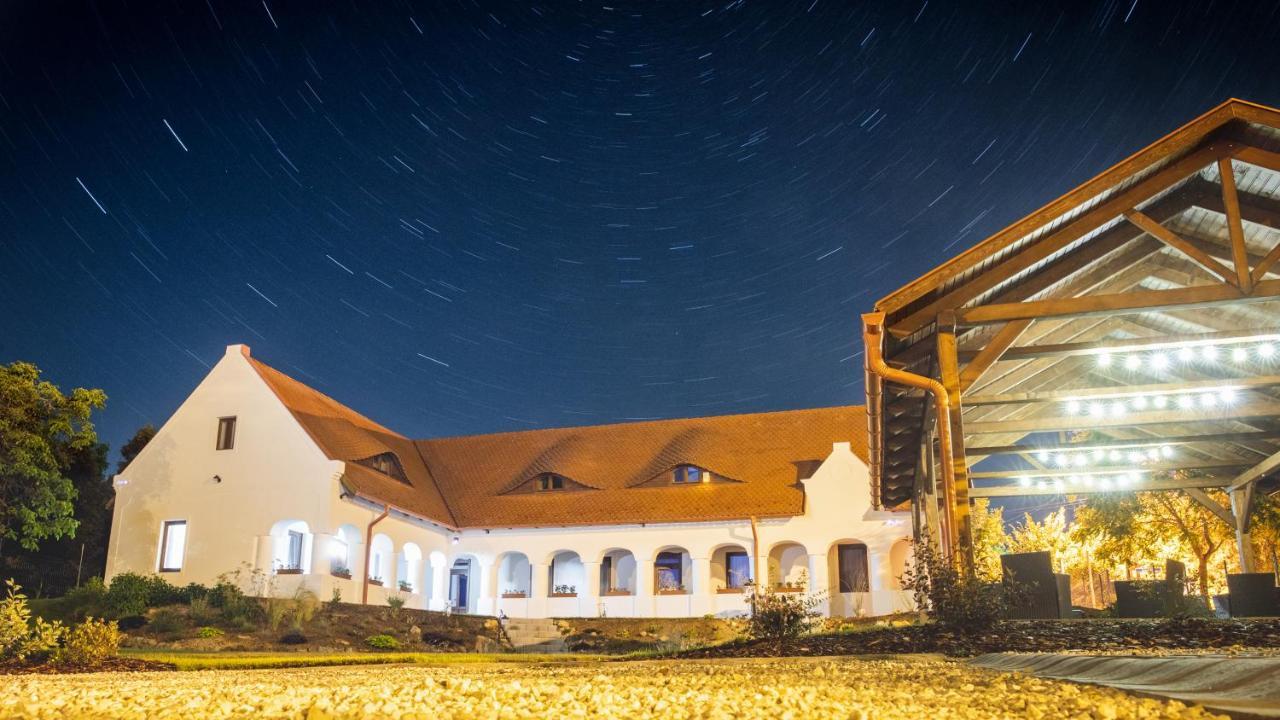 Vitorlas Vendeghaz Révfülöp Exterior foto
