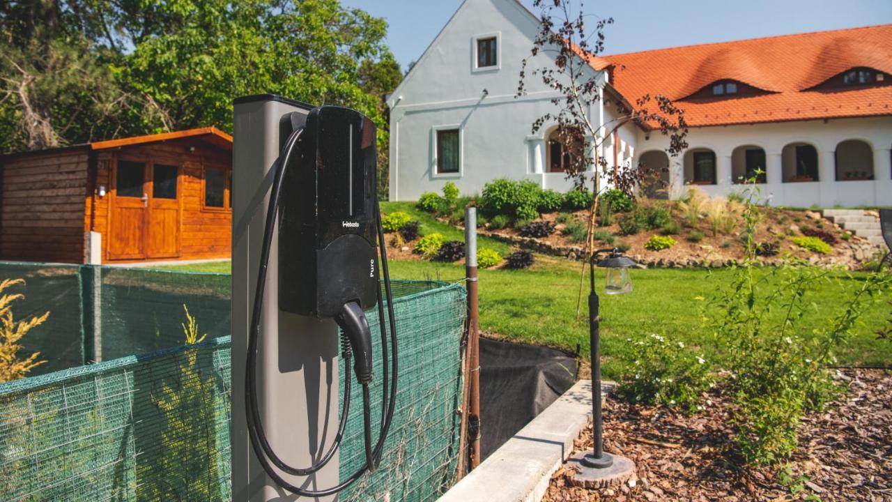Vitorlas Vendeghaz Révfülöp Exterior foto